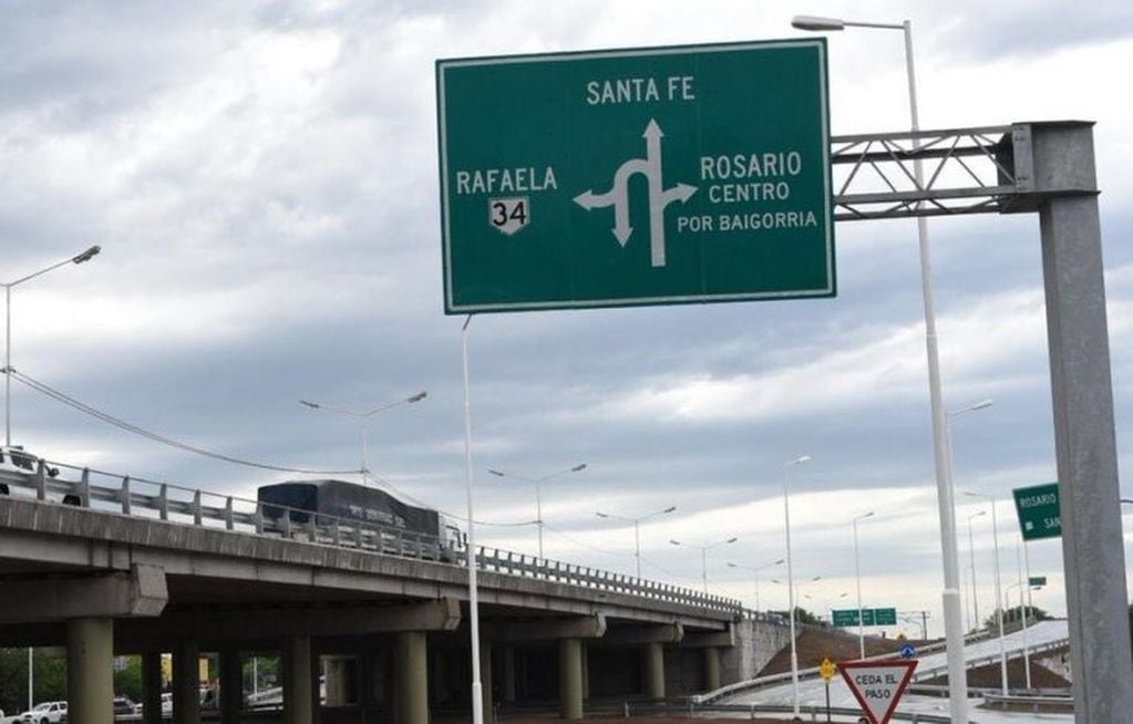 Cruce de Circunvalación y la Ruta Nacional 34 en Rosario. (@_charlycardozo)