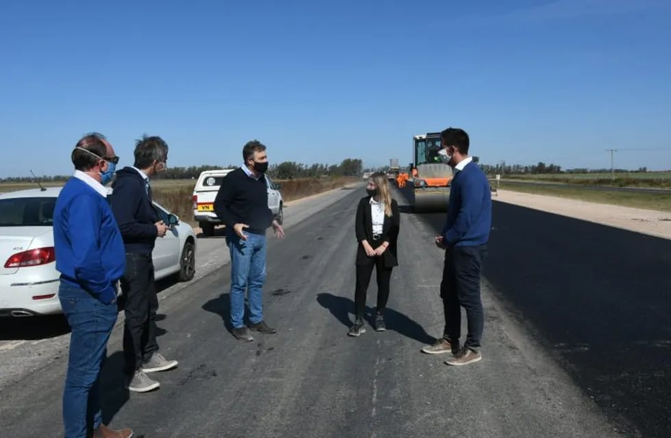 Visita del presidente de Corredores Viales S.A., Gonzalo Atanasof a la autopista de la ruta 34