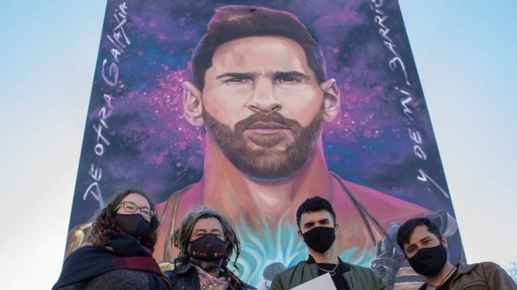 El mural de Lionel Messi inauguradon en barrio La Bajada