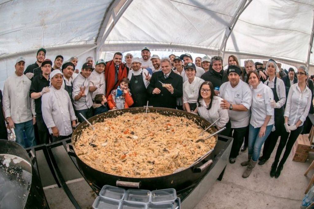 El Aniversario de Ushuaia tendrá la tradicional paella para compartir con toda la sociedad.