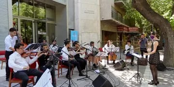 En el Día del Tango las orquestas municipales de Las Heras se fusionaron