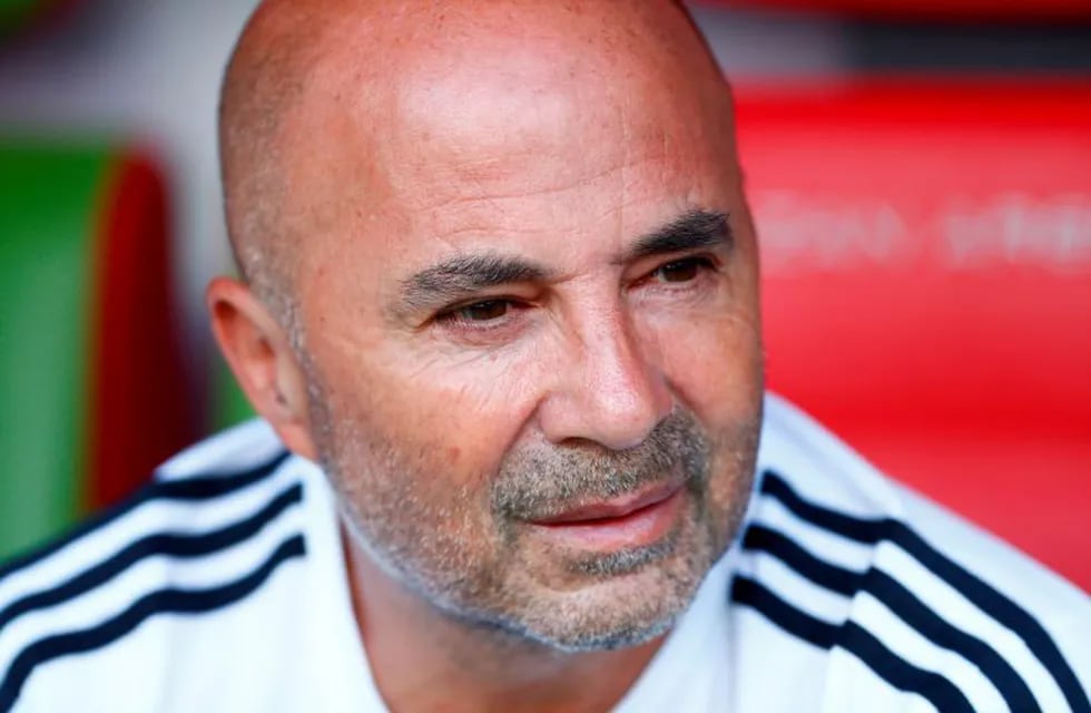 Argentina's coach Jorge Sampaoli looks on during the Russia 2018 World Cup round of 16 football match between France and Argentina at the Kazan Arena in Kazan on June 30, 2018. / AFP PHOTO / BENJAMIN CREMEL / RESTRICTED TO EDITORIAL USE - NO MOBILE PUSH ALERTS/DOWNLOADS\r\n kazan rusia jorge sampaoli futbol campeonato mundial 2018 futbol futbolistas partido seleccion argentina francia
