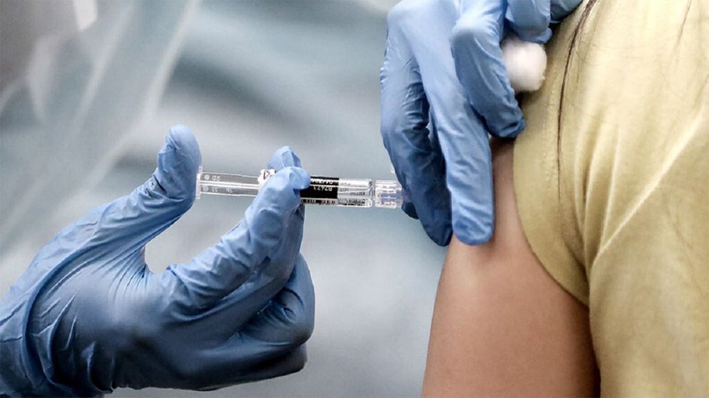 La vacunación ha incidido en bajar los contagios en personas de mas de 60 años 