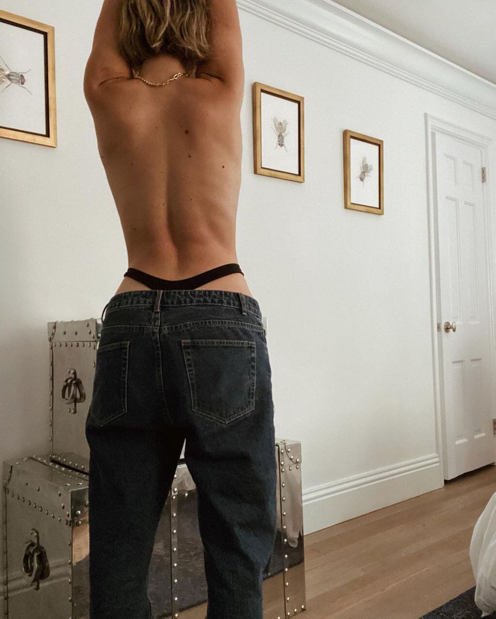 Stefi Roitman mostró “su mundo” con fotos sin corpiño y con la moda de “tanga a la vista” (Foto: Instagram)