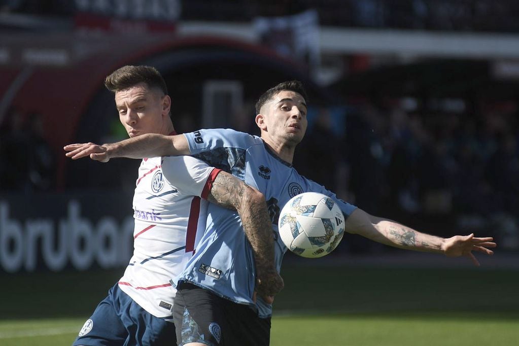 Belgrano no logró aguantarlo y empató en el final con San Lorenzo por la Copa de la Liga (Federico López Claro)

