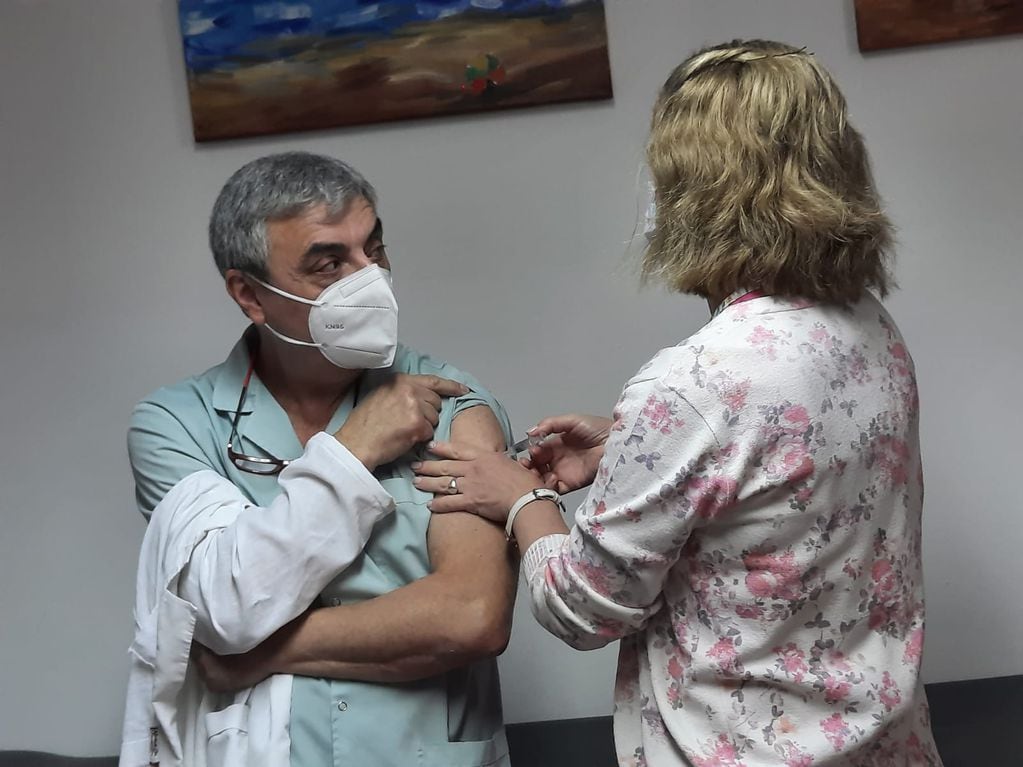 Vacunación Antigripal: llegaron dosis únicamente para el personal de salud