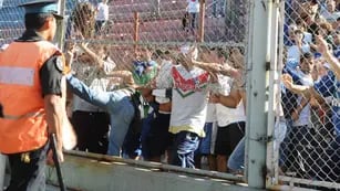 Violencia en un partido de fútbol en Comodoro: agredieron y le tiraron agua hirviendo a jugadores de Laprida (Imagen ilustrativa)