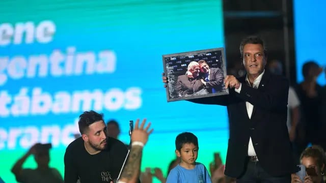 Balotaje 2023: acto de Sergio Massa, candidato a presidente de Unión por la Patria, en el club Juniors, de Córdoba capital. (Javier Ferreyra)