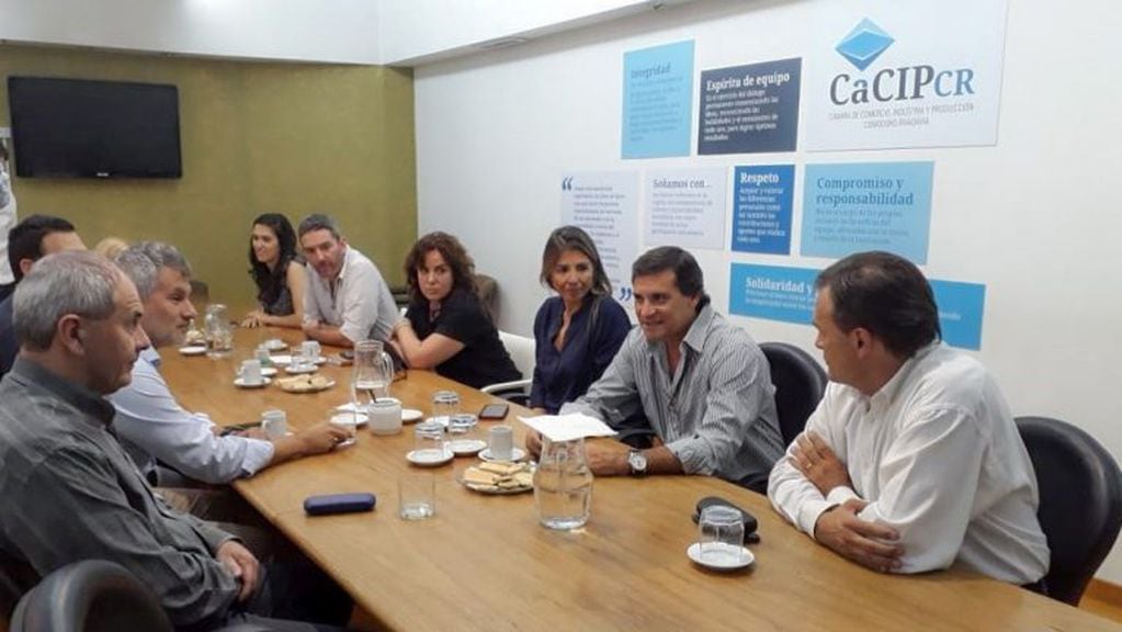 Reunión con Gustavo Mac Karthy, precandidato a Gobernador por Chubu.