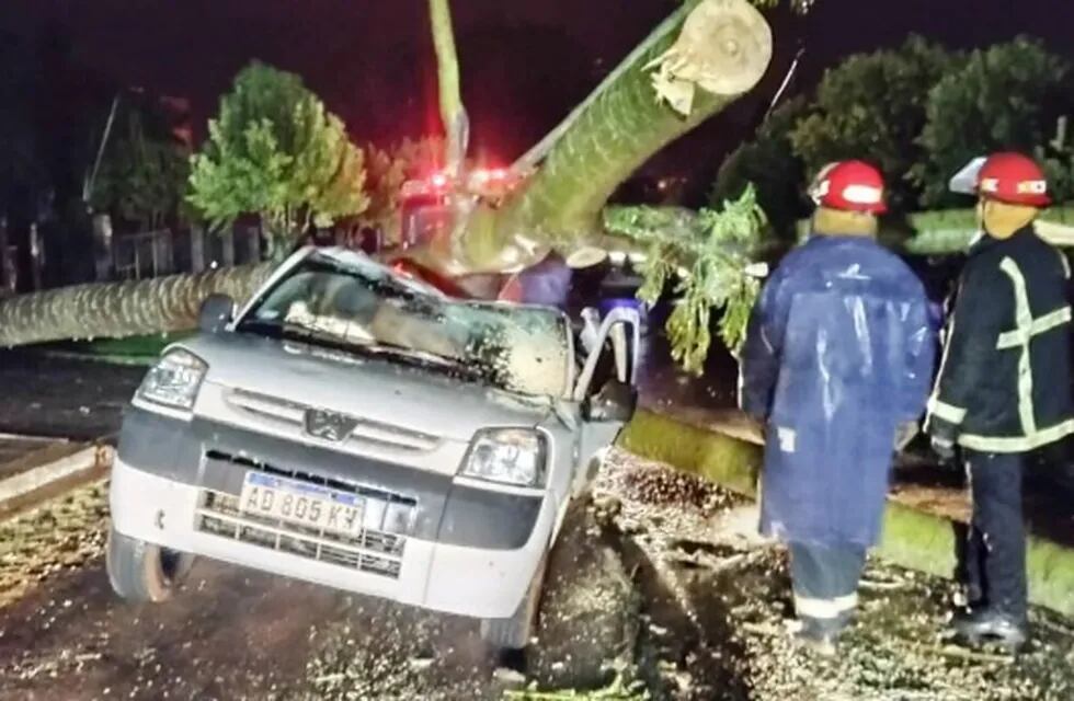 Graves consecuencias en Oberá tras el temporal que afectó a la región.