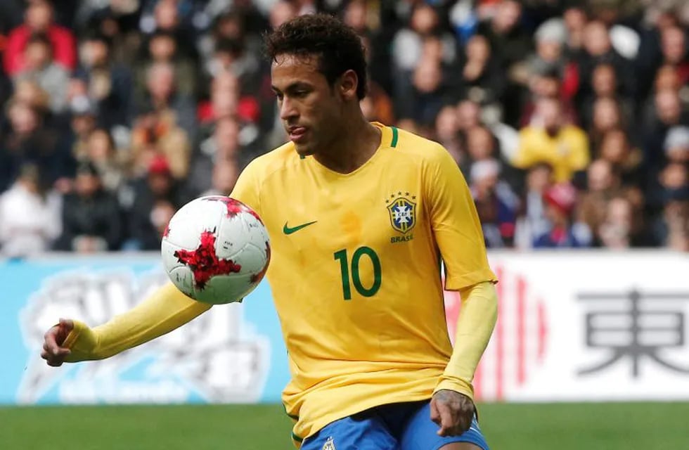 Brasil se floreó ante Austria con goles de su tridente ofensivo.
