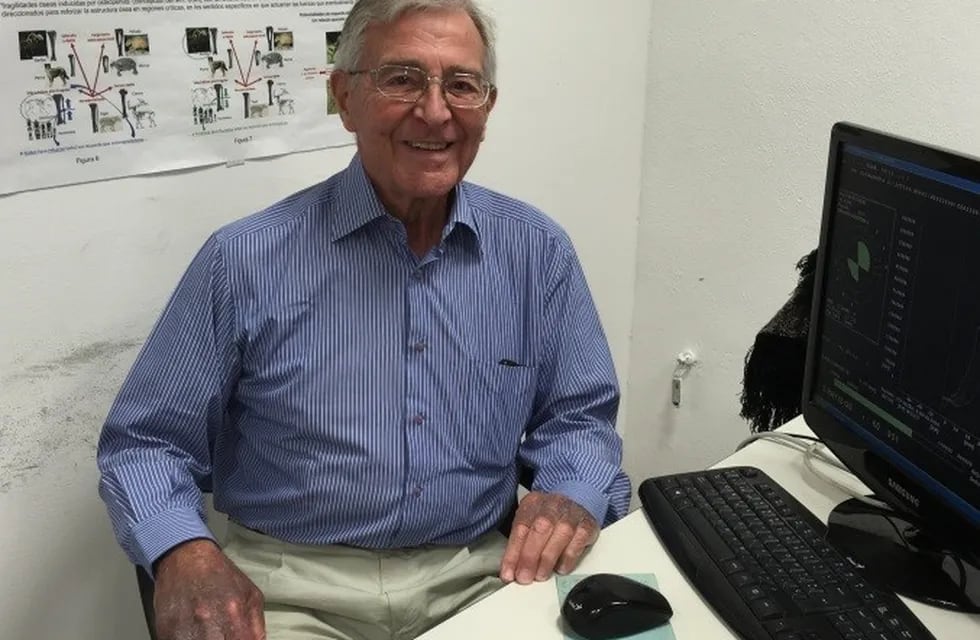 José Luis Ferretti es investigador principal del CONICET y cuenta con 54 años de antigüedad en la docencia universitaria.