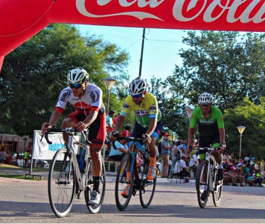 Gerónimo Moli, hijo de La Mole es ciclista y correrá en San Juan.