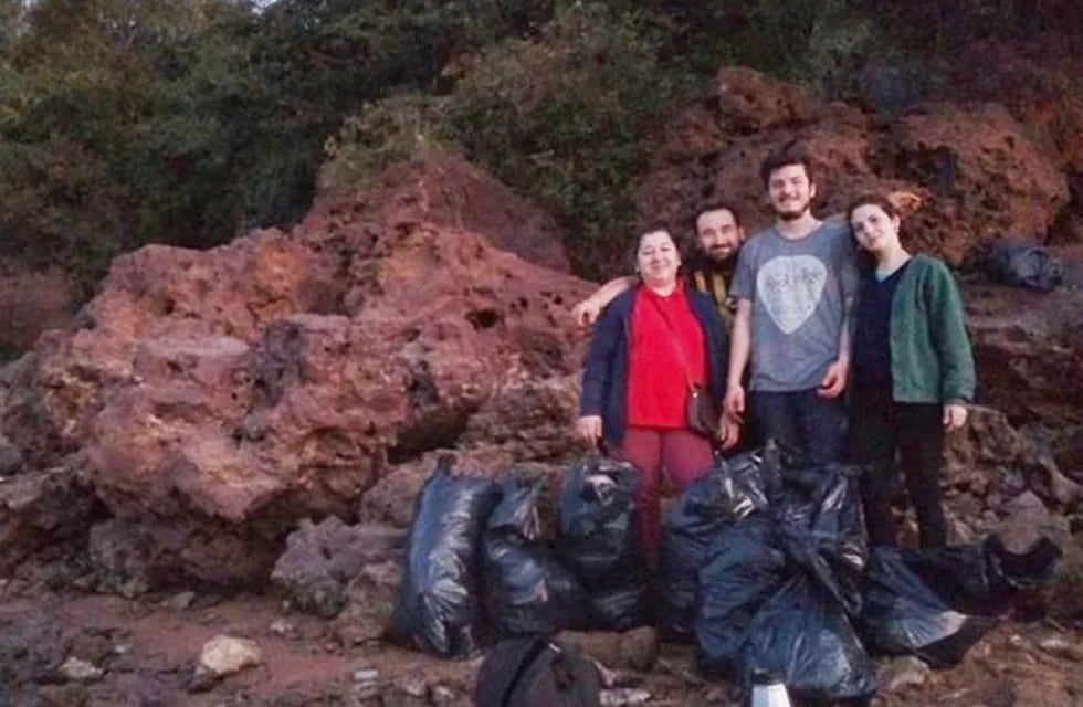 Jóvenes correntinos buscan voluntarios para limpiar las playas