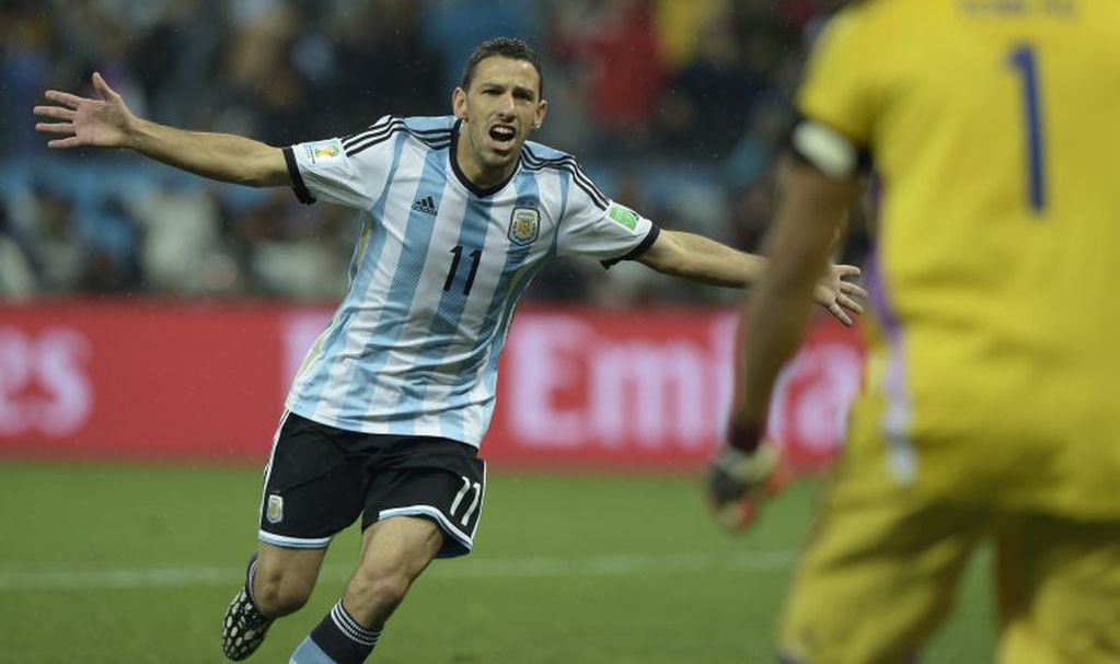 Maxi Rodríguez fue el encargado de marcar el penal que le dio la clasificación a la Argentina a la final del Mundial de Brasil 2014. 