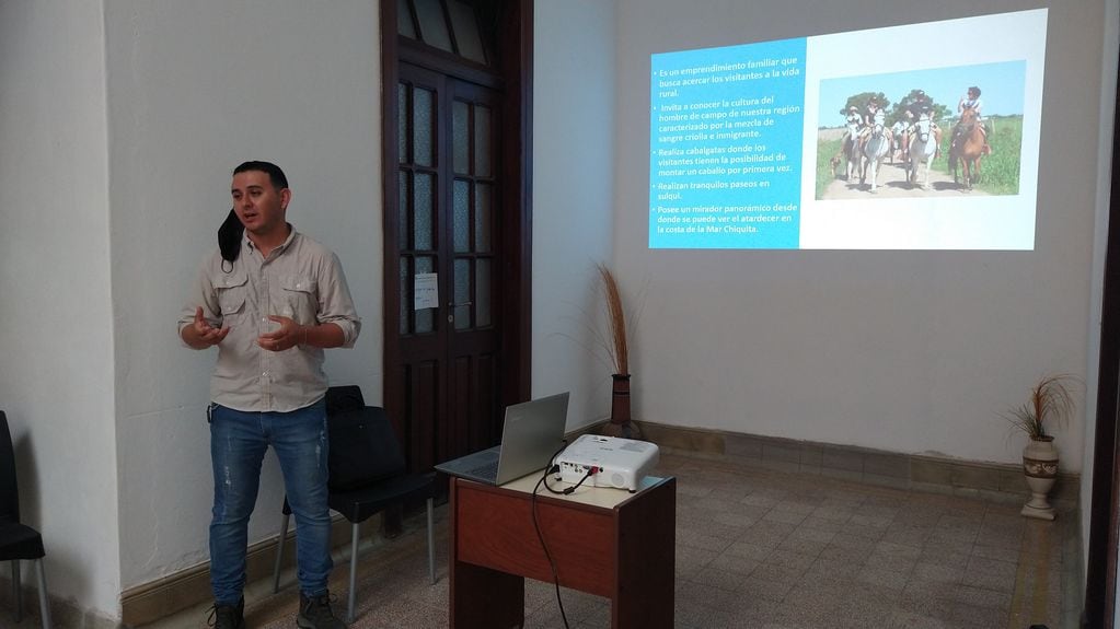 Juan Mendoza de Aves Argentinas también participó de la presentación.