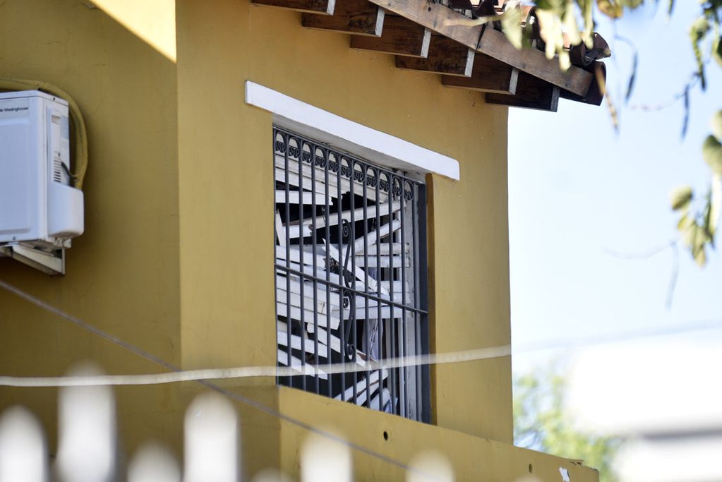 José Luis Lodi de 76 años murió en la madrugada del miércoles en barrio Marqués de Sobremonte de Córdoba Capital al producirse una explosión que destruyó su vivienda y afectó a varias casas de la zona. El siniestro se produjo minutos después de las 4, en  Valdivia y Brizuela al 576. (Ramiro Pereyra)