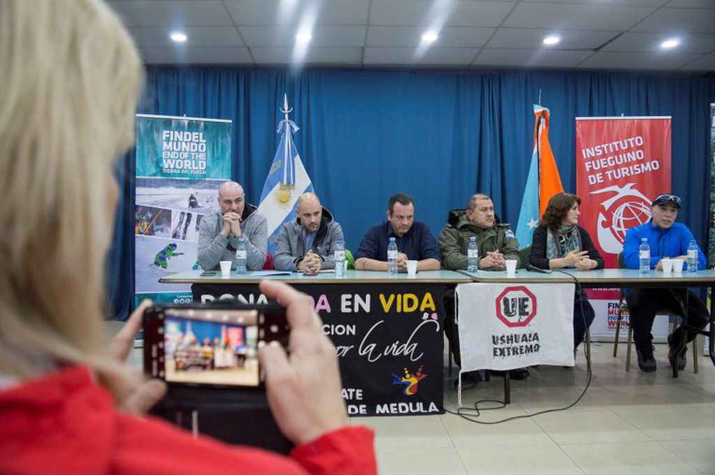 Presentación de la Maratón de Gendarmería Nacional - Ushuaia.