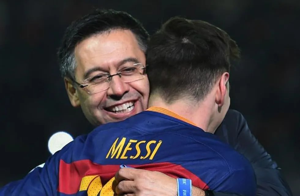 Lionel Messi y Josep Maria Bartomeu. Foto: Web.