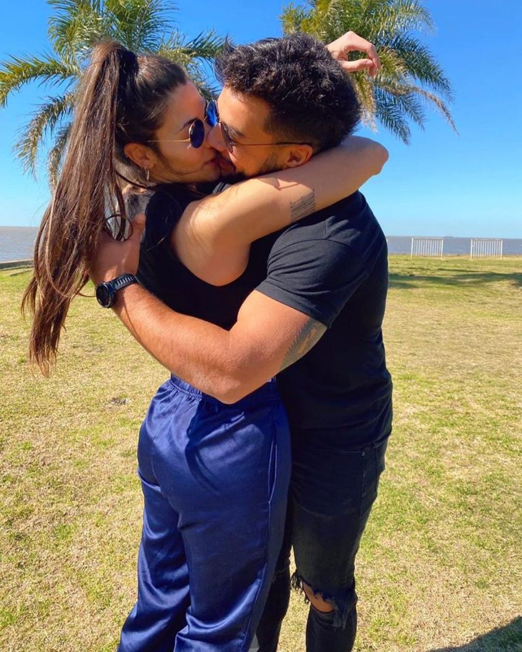 Ivana Nadal y Bruno Siri (Instagram) las fotos que después borró (Web)