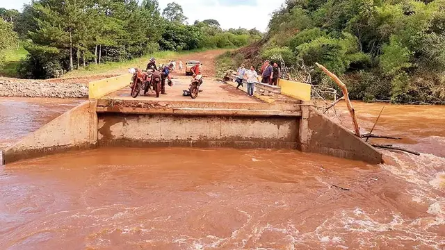 San Pedro: falleció una menor tras caer a un arroyo crecido por la tormenta