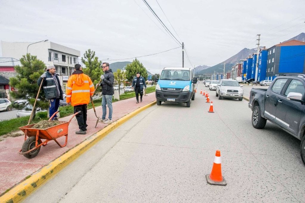 Ushuaia: comienzan trabajos en las veredas de Hipólito Yrigoyen