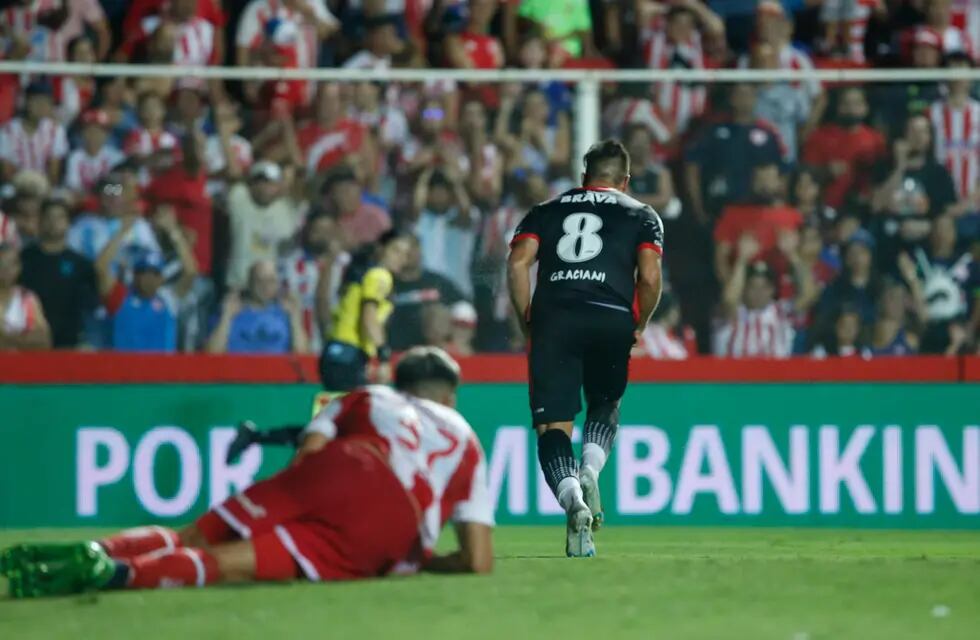 El gol de Gabriel Graciani sentenció el 2 a 0 de Instituto sobre Unión. La Gloria se vuelve con un triunfazo (Prensa Instituto)