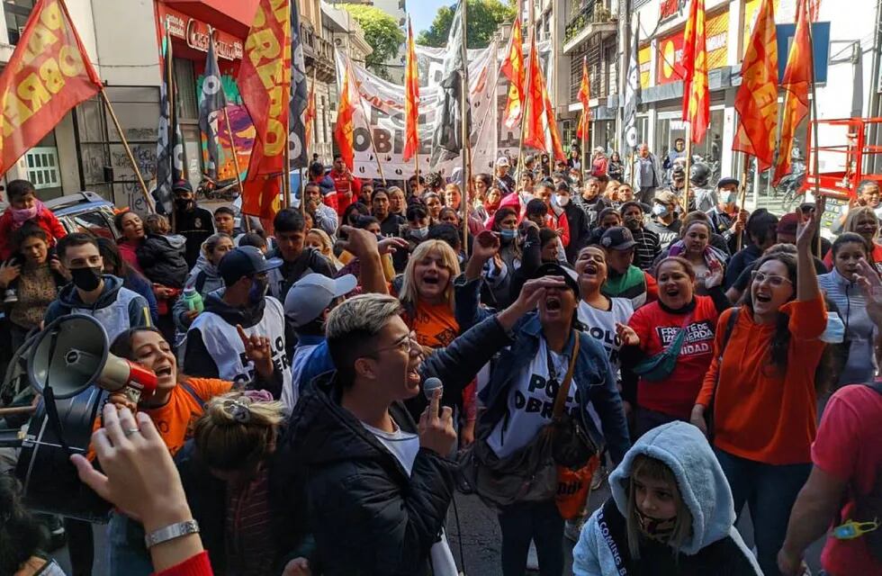 El Partido Obrero (PO) programó una concentración en la Plaza San Martín desde las 10.30 de la mañana.