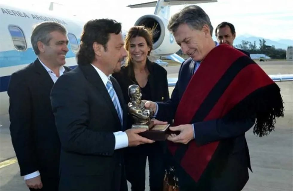 Saenz con Macri
